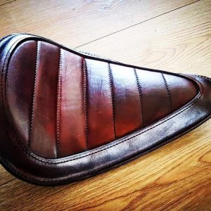 Selle-cuir-vintage-bobber-harley.jpg