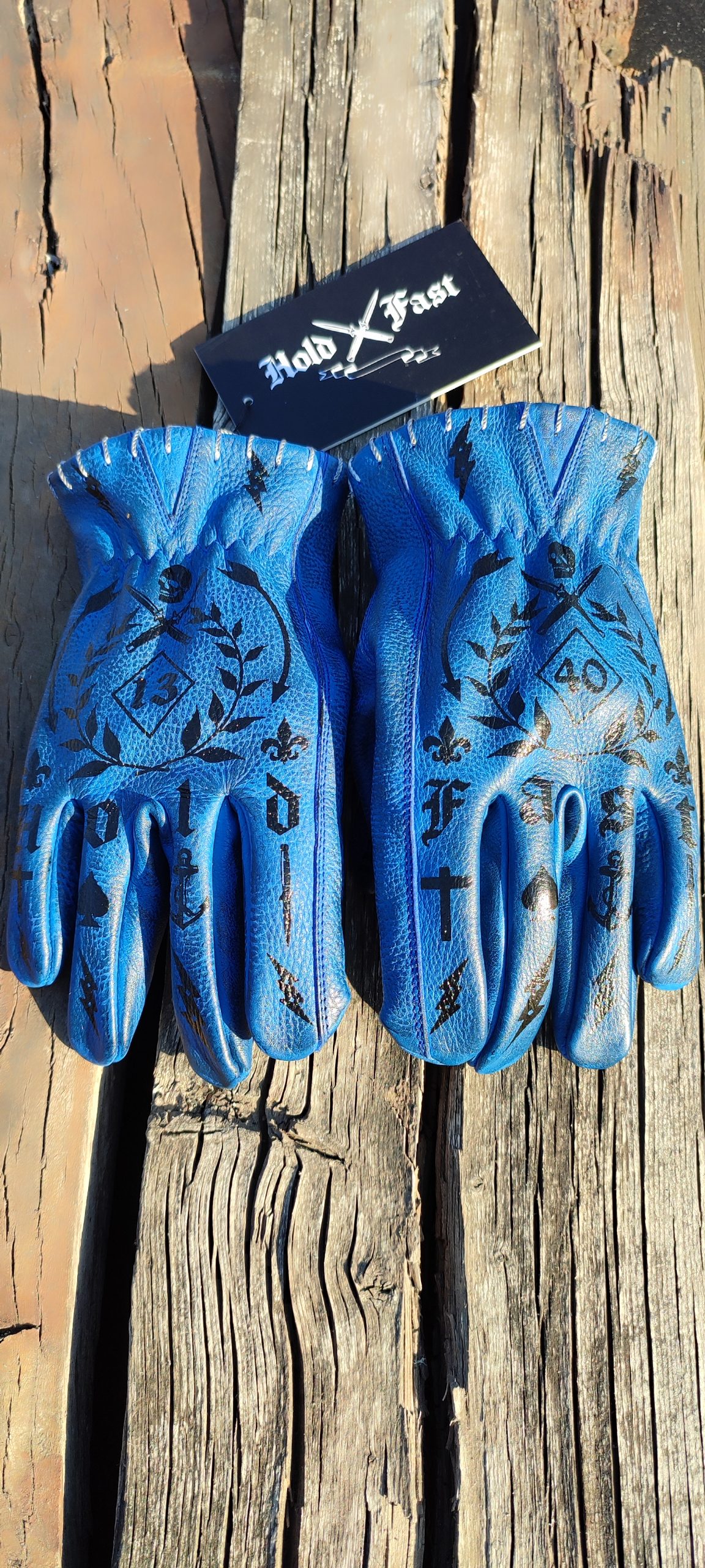 glooves-biker-tatoo-leather-blue-holdfast-vintage (20) glooves-biker-tatoo-leather-bleus-holdfast-vintage-tatoués-dessus