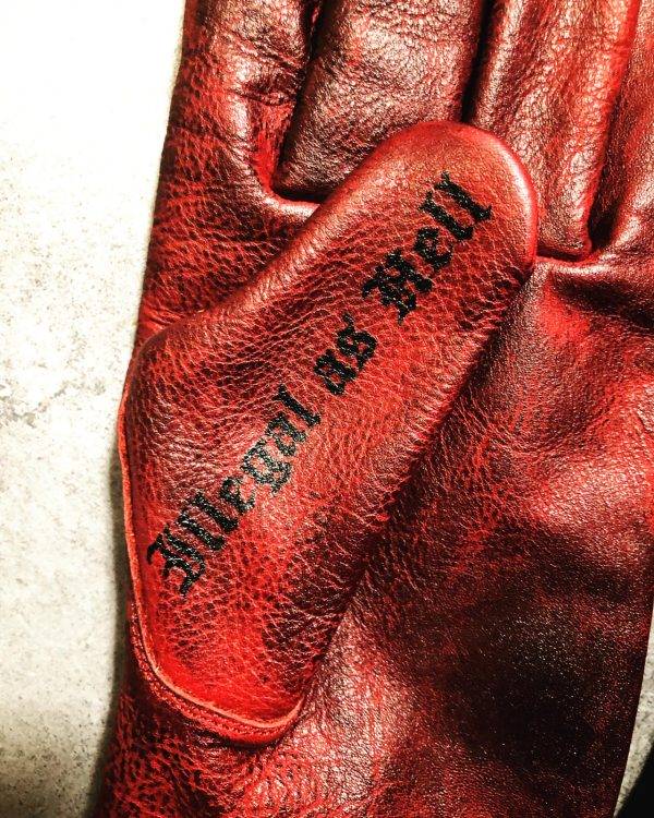 gants-cuir-biker-tatoo-rouge-leather-holdfast-vintage