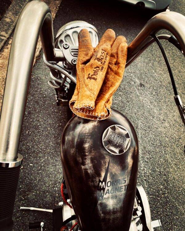 Gants-moto-harley-cuir-vintage-jaune-holdfast-hold-fast-schhol-of-cool