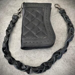 Portefeuille cuir matelassé noir Black Sabbath Hold Fast avec lanière tressée 50 cm fournie